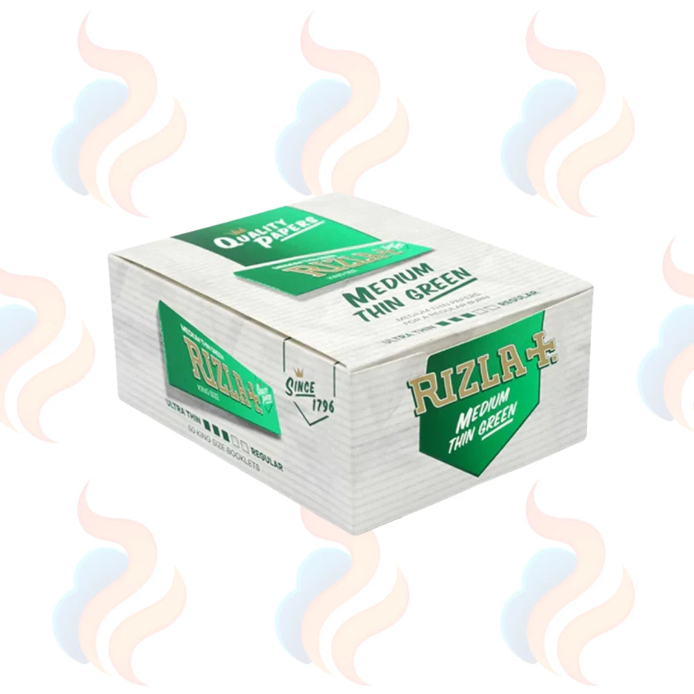 Rizla Medium Thin Green Rolling Papers on a white background